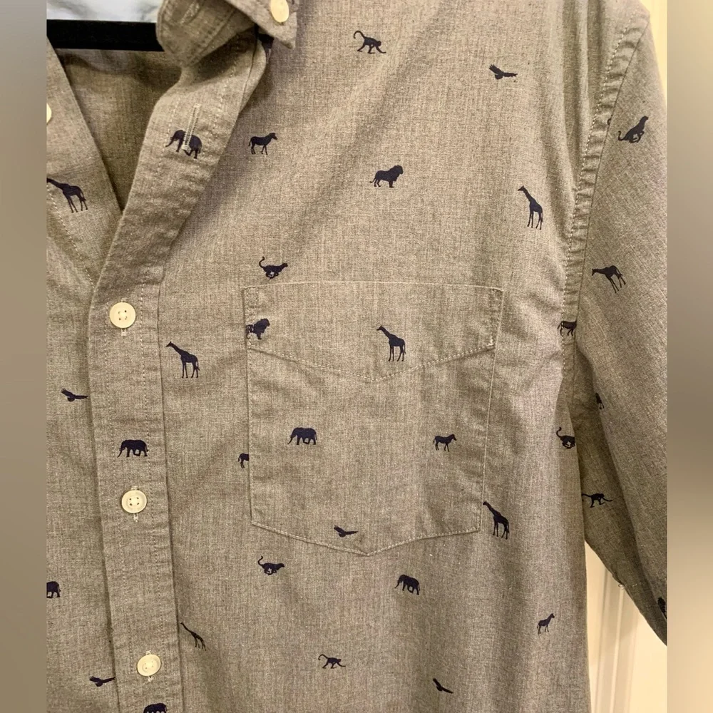 Banana Republic Men's Dark Grey Slim Fit Short Sleeve Poplin Button Down Large